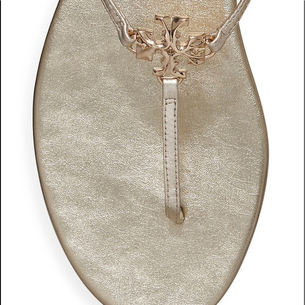 Tory Burch's Capri sandals - Picture 3 of 13